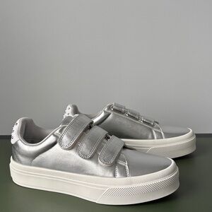 J/Slides Gennie Silver Leather Sneakers